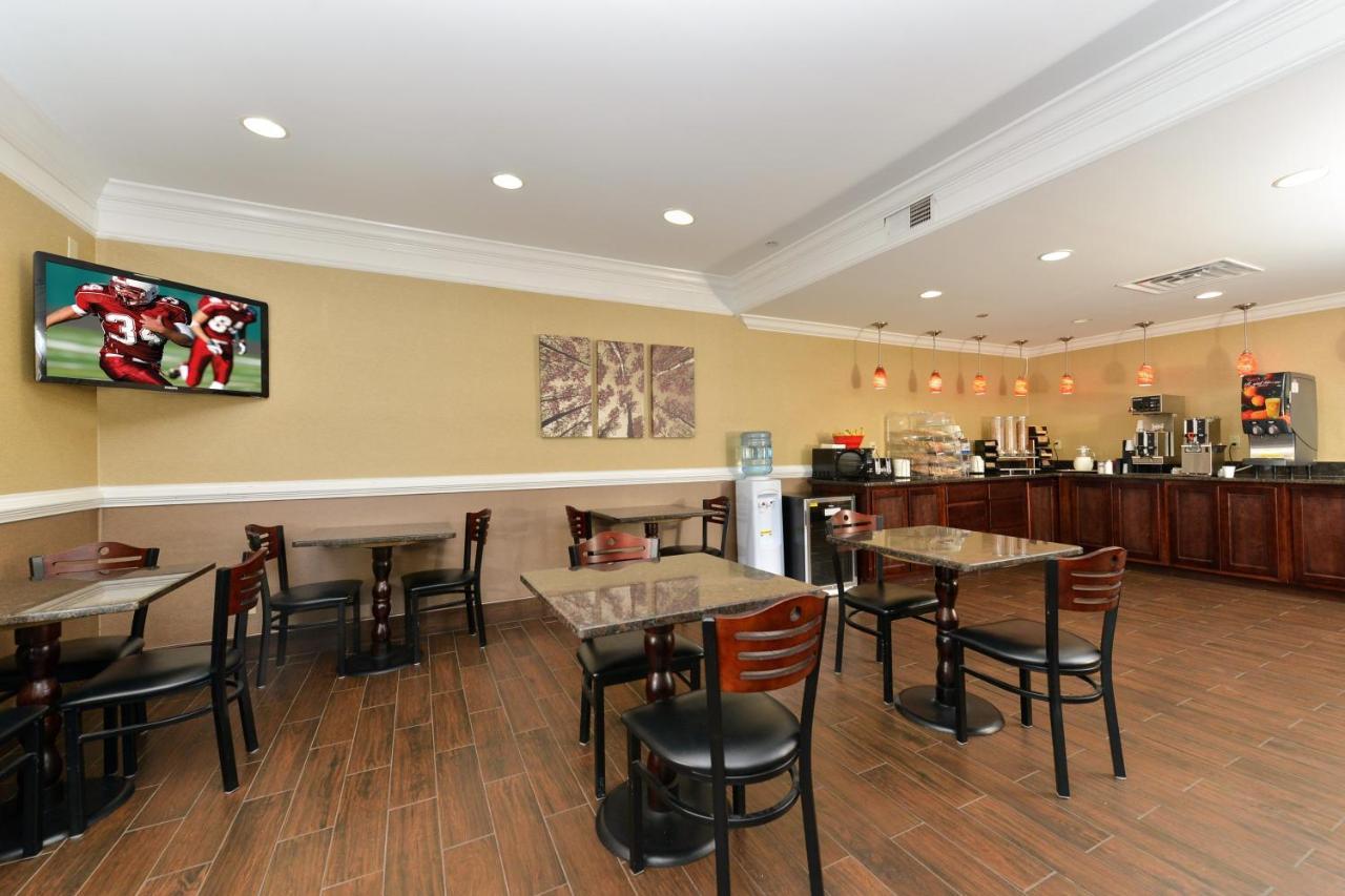 Red Roof Inn Dalton Εξωτερικό φωτογραφία