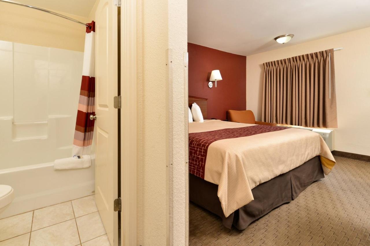 Red Roof Inn Dalton Εξωτερικό φωτογραφία