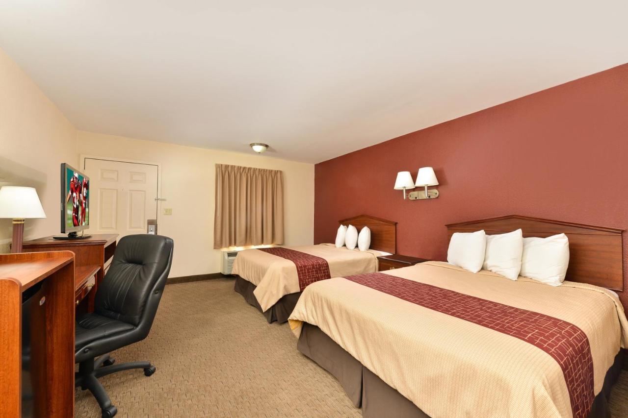 Red Roof Inn Dalton Εξωτερικό φωτογραφία